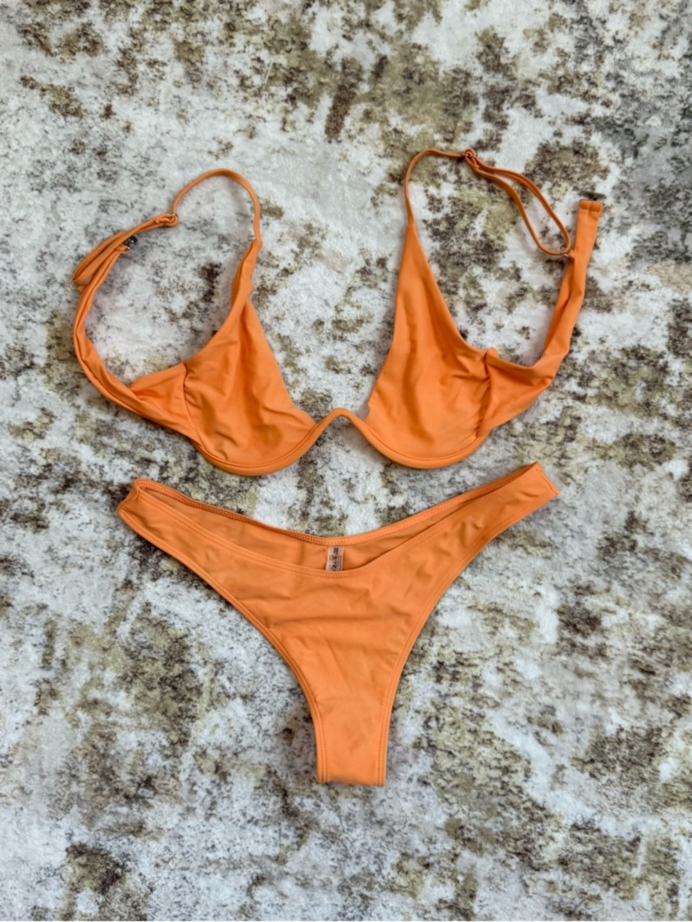 NEW Camila Coelho Orange Underwire Bikini Set - Picture 2 of 9